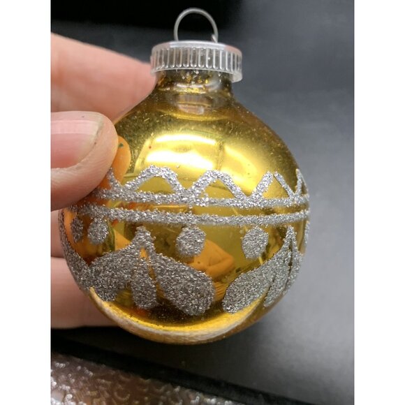 Vintage 2.5" DBGM West Germany Holly Berry Mercury Glass Christmas Gold Silver - Picture 2 of 8